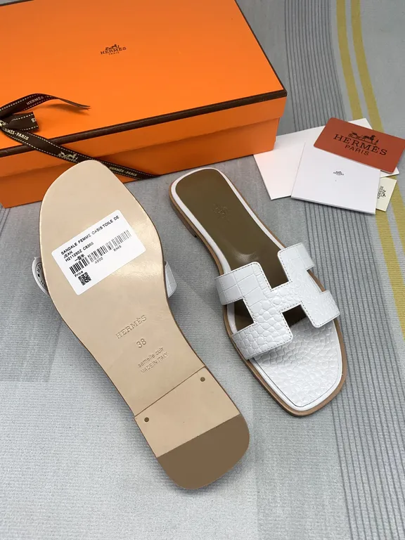 Hermes Shoe 